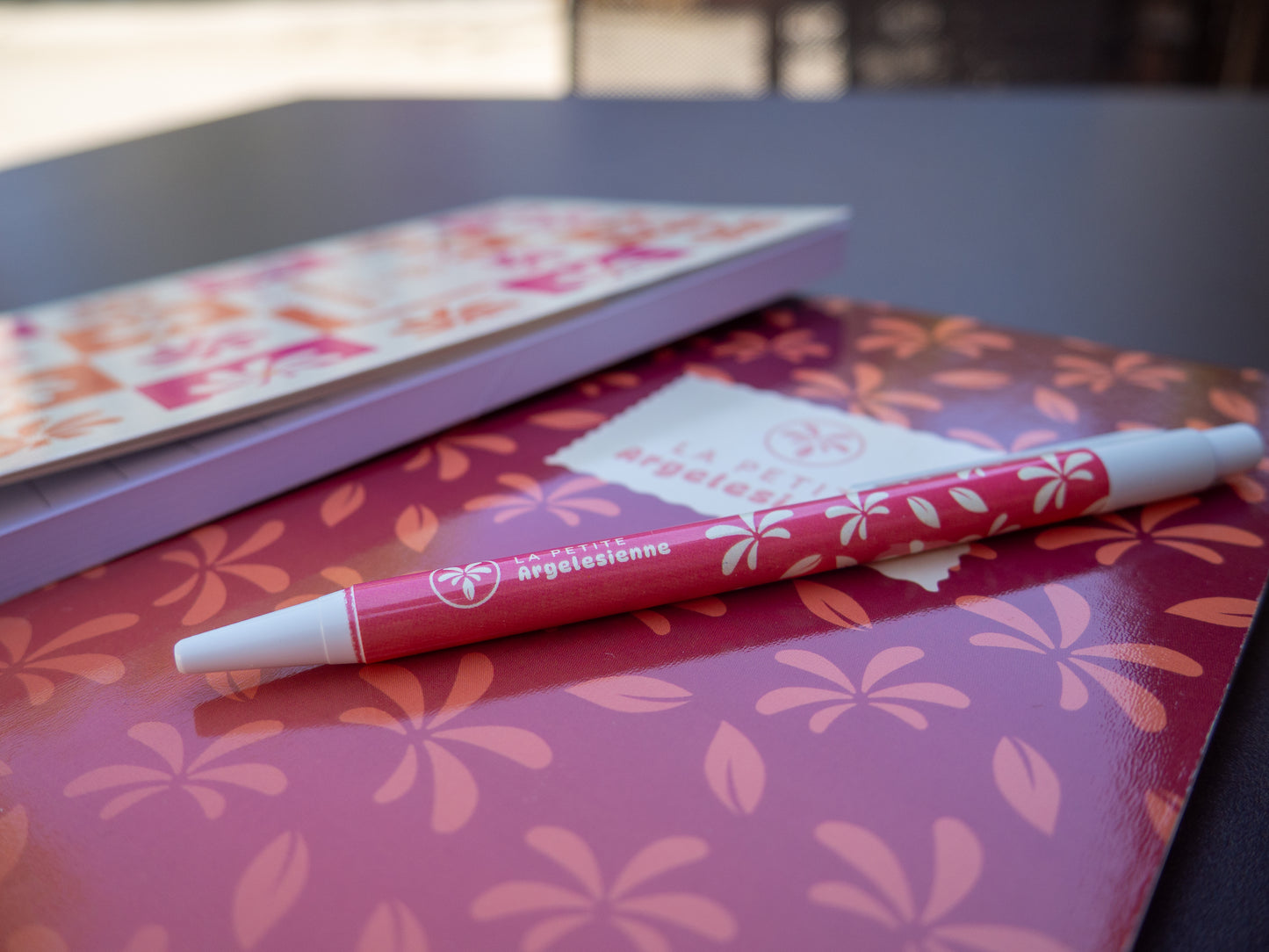 Stylo la petite argelesienne – Édition Rose