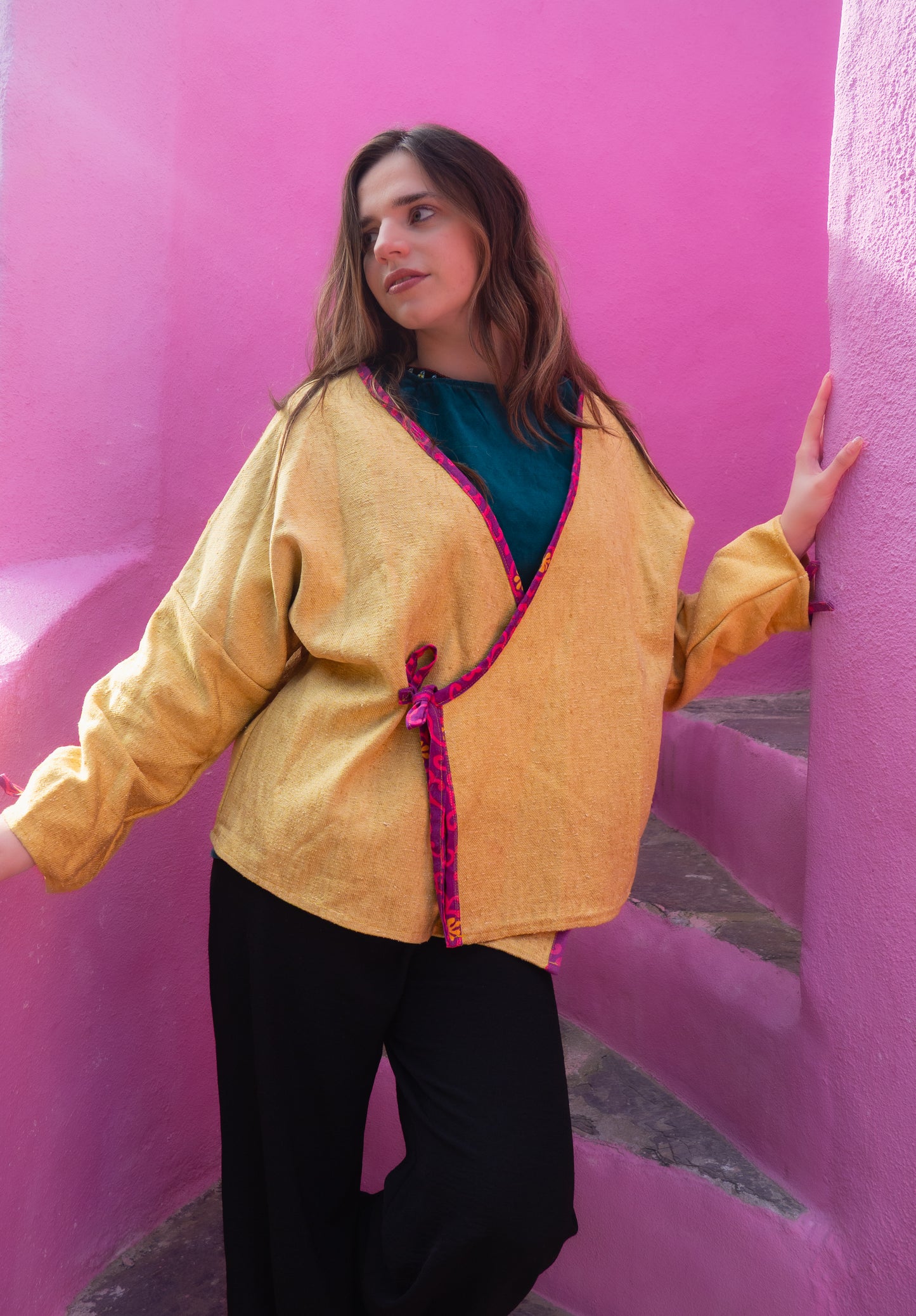 Kimono court upcyclé – veste femme unique fait main