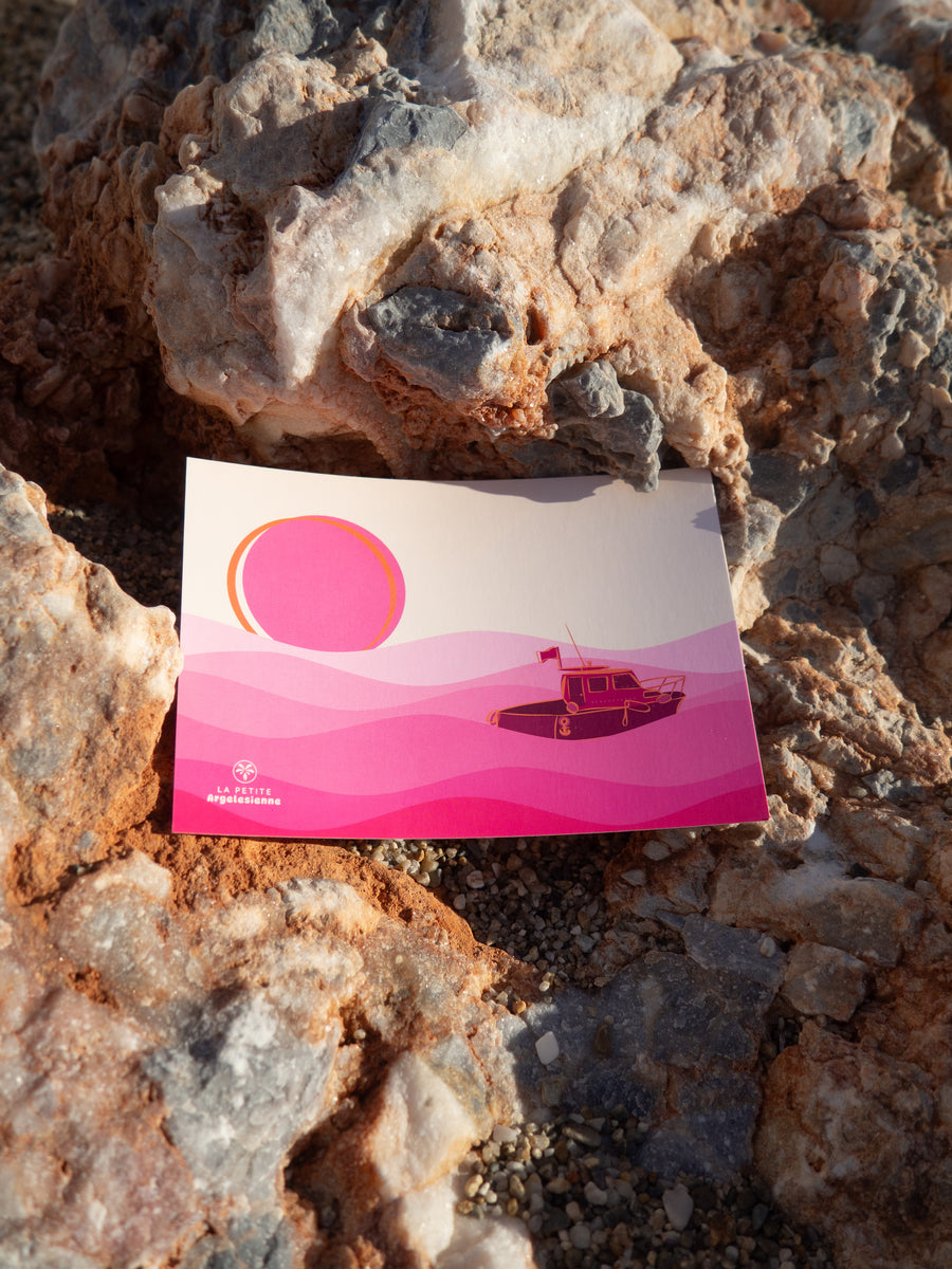 Carte postale bateau coucher de soleil méditerranéen